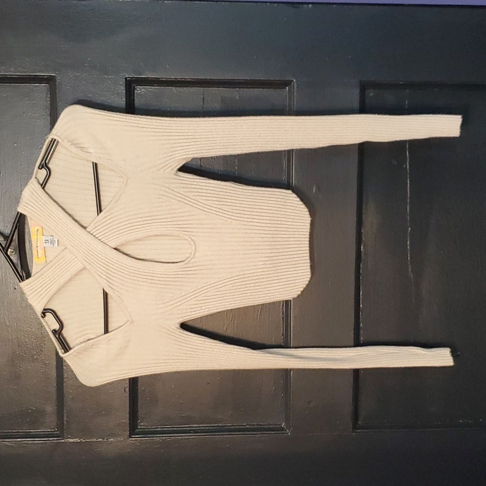 Urban Outfitters Key Holw Sweater